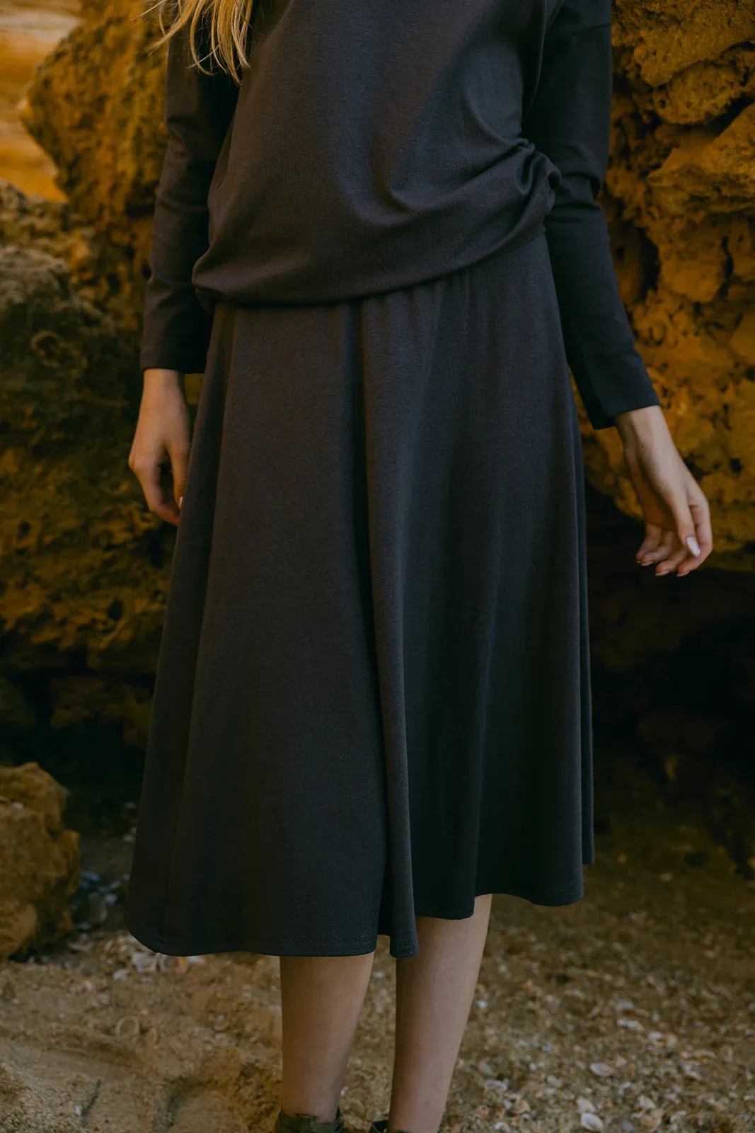 Dalia Skirt -Raisin